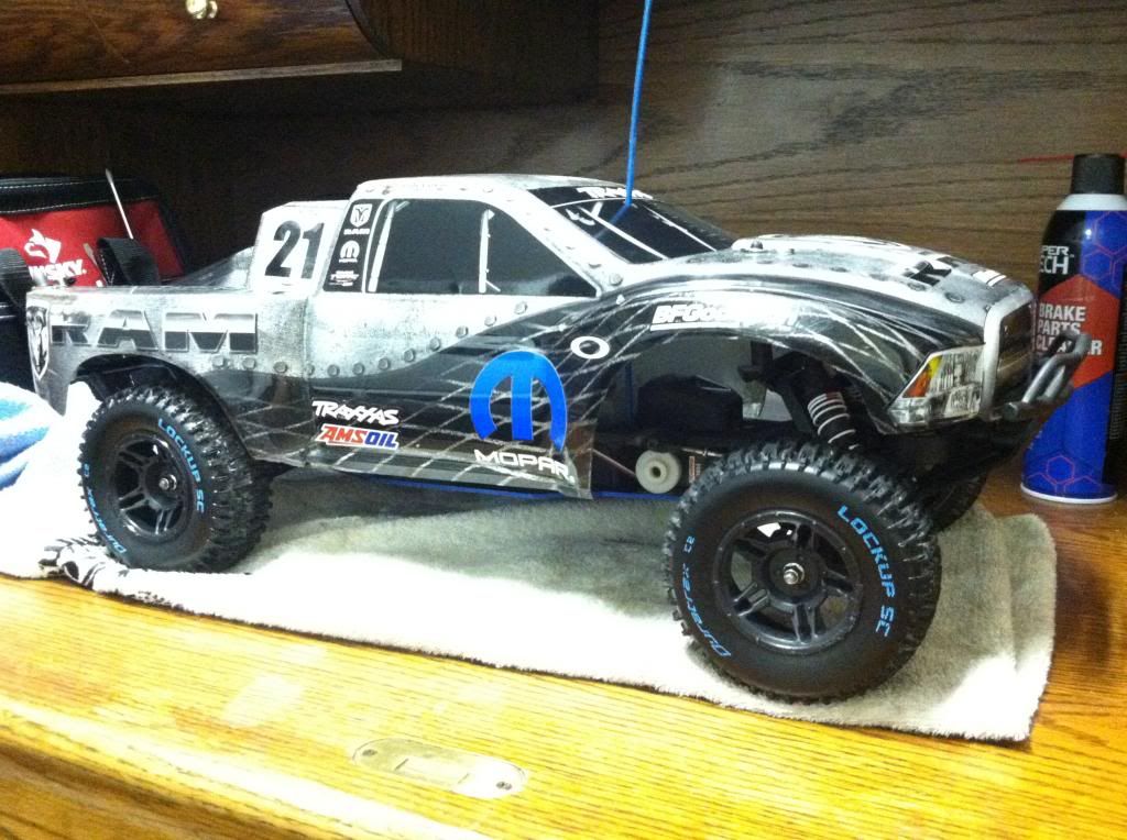 nitro slash 4x4